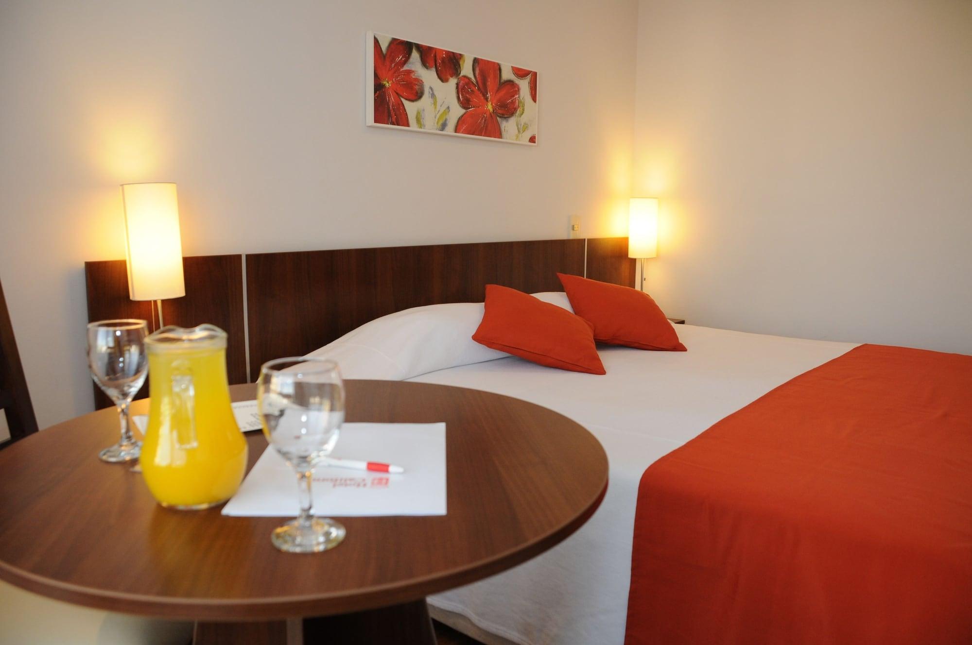 Hotel California Montevideo Bagian luar foto