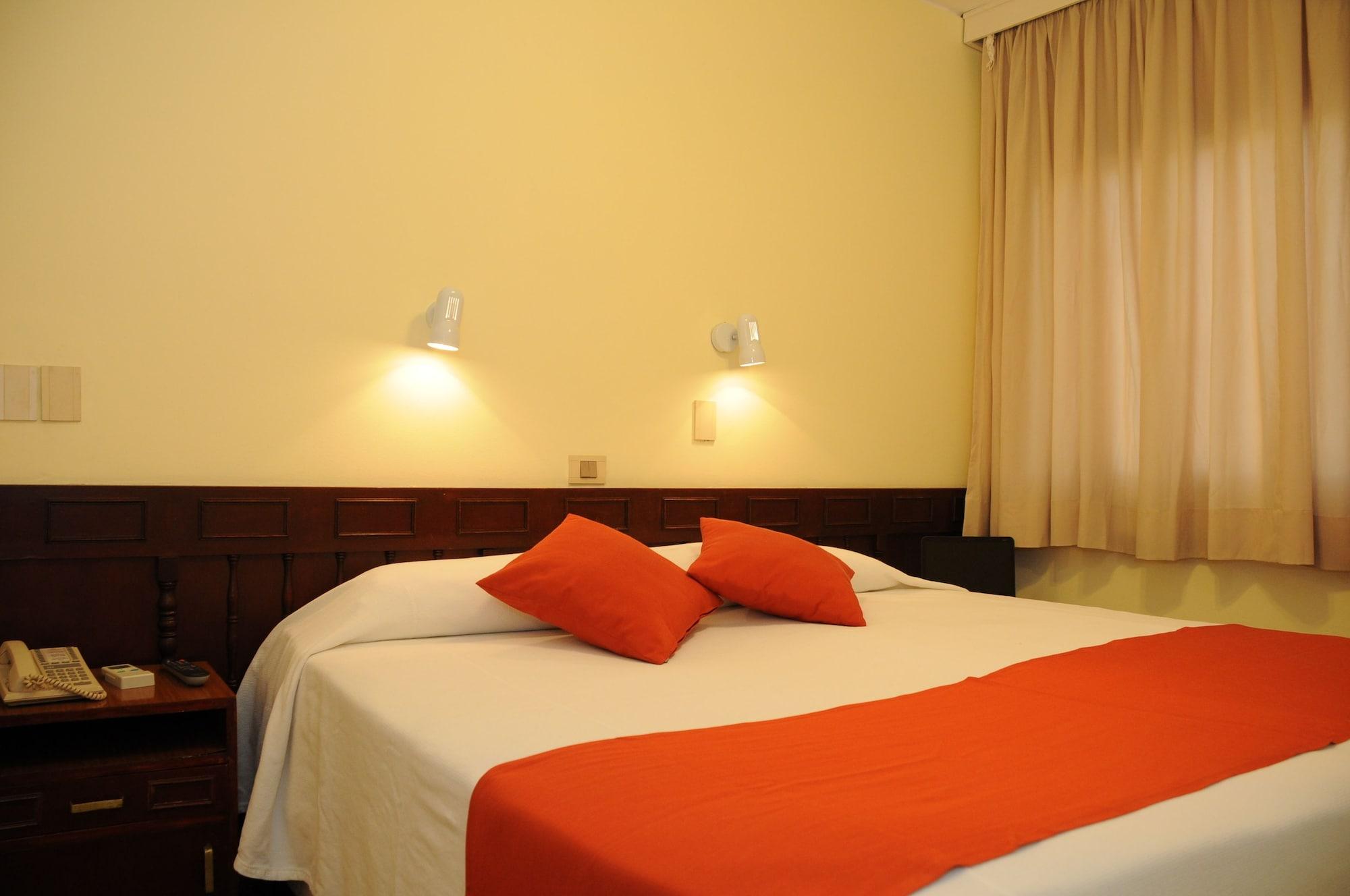 Hotel California Montevideo Bagian luar foto
