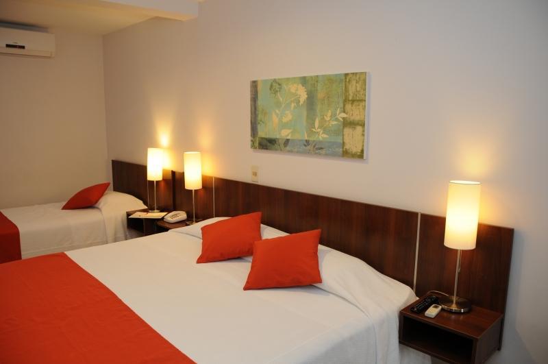 Hotel California Montevideo Bagian luar foto
